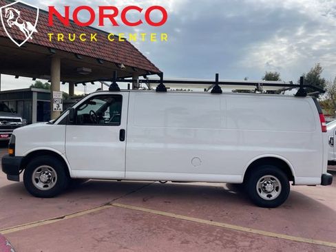 Used 2018 Chevrolet Express 3500 Extended w/ Driver Convenience Package image 5