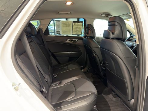 Used 2026 Kia Sportage EX image 23