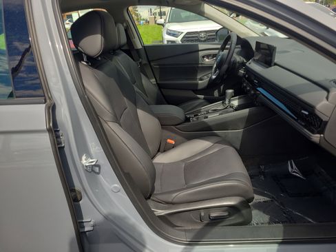 Used 2023 Honda Accord Touring image 18