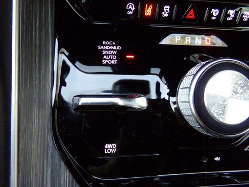 Used 2023 Jeep Wagoneer Series III w/ Convenience Group I image 57