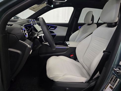 New 2026 Mercedes-Benz GLC 300 4MATIC image 13