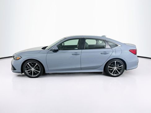 Used 2024 Honda Civic Touring image 4