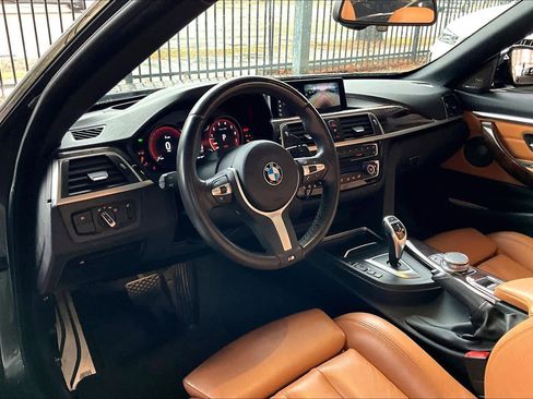 Used 2019 BMW 440i xDrive Convertible w/ M Sport Package image 16