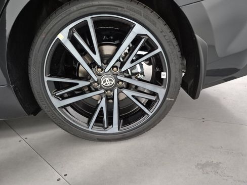 New 2026 Toyota Camry Hybrid image 11