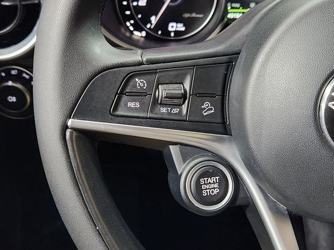 Used 2018 Alfa Romeo Stelvio AWD image 45