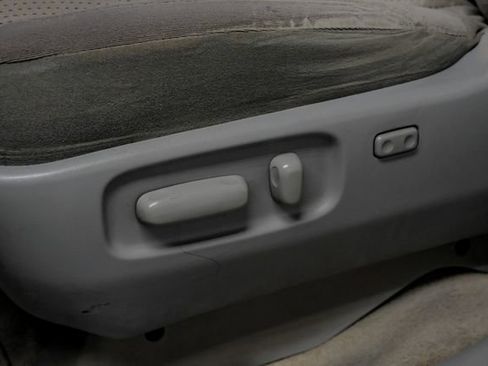 Used 2008 Toyota Sienna LE image 26