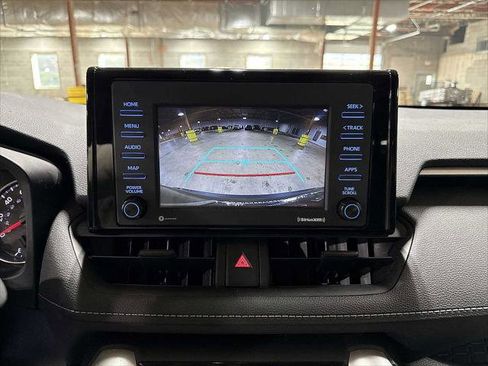 Certified 2022 Toyota RAV4 LE image 23