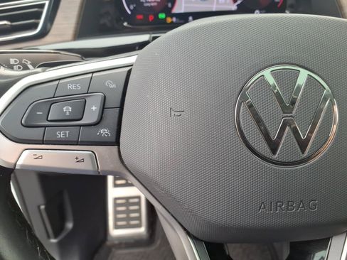 Used 2024 Volkswagen Atlas SEL Premium R-Line AWD/4WD image 22