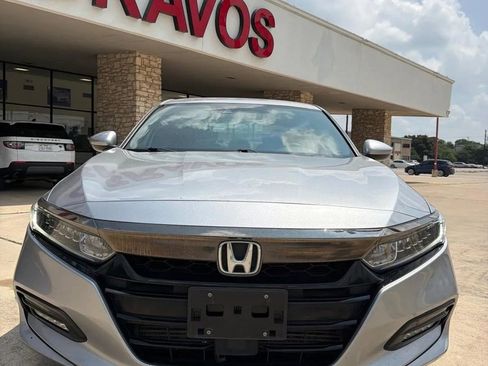 Used 2020 Honda Accord Sport image 4