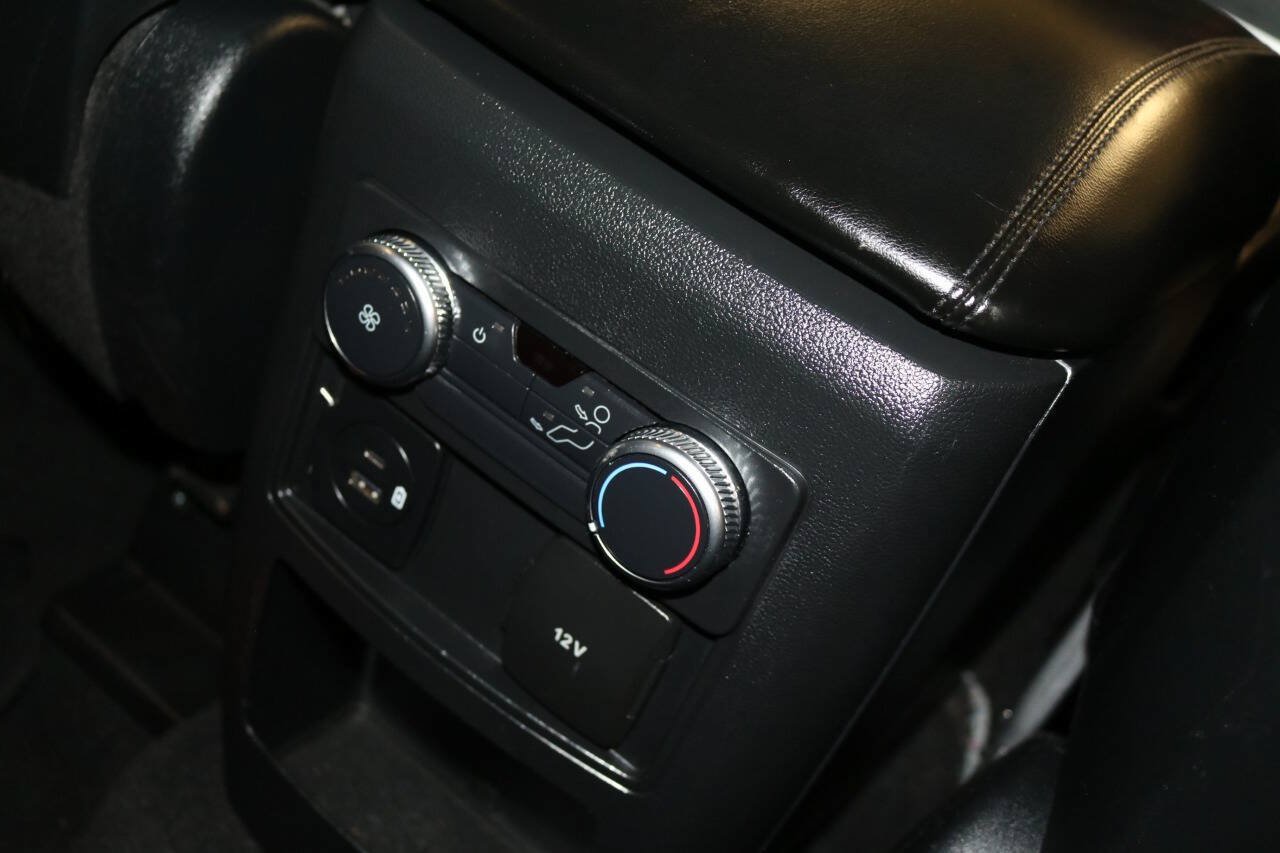 Used 2020 Ford Explorer XLT RWD image 74