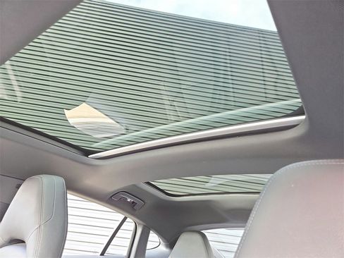 Used 2022 Porsche Panamera 4 image 15