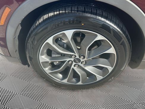 Used 2021 Lincoln Nautilus Reserve w/ Equipment Group 201A FWD image 33
