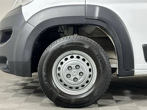 Used 2026 RAM ProMaster 2500 w/ Convenience Group FWD image 8