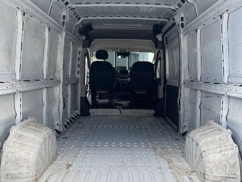 Used 2022 RAM ProMaster 2500 FWD image 3