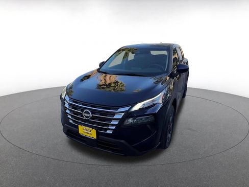 Used 2025 Nissan Rogue SV FWD image 7