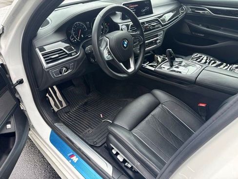 Used 2016 BMW 750i xDrive AWD/4WD image 8