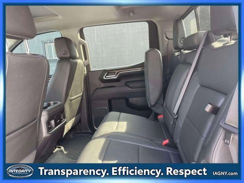 Used 2025 Chevrolet Silverado 1500 LT Trail Boss w/ Convenience Package II image 12