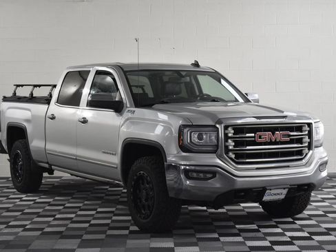 Used 2018 GMC Sierra 1500 SLT w/ SLT Premium Package AWD/4WD image 8