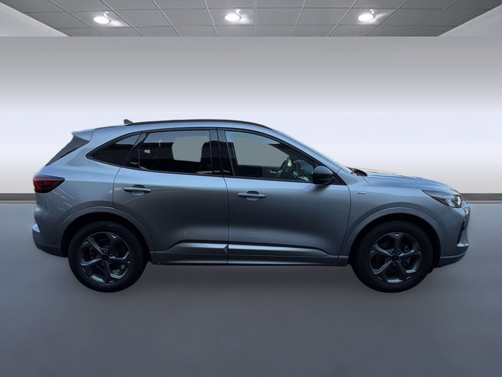 Used 2024 Ford Escape ST-Line w/ Cold Weather Package FWD image 8