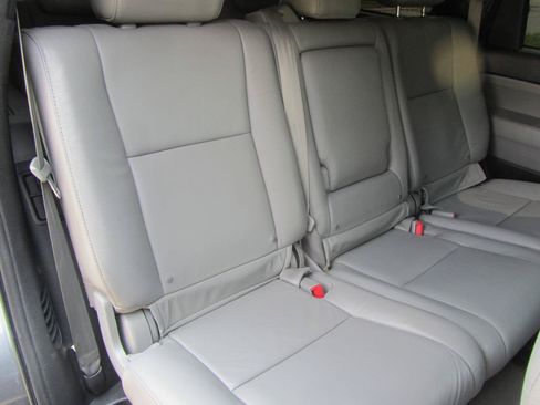 Used 2011 Toyota Sequoia SR5 w/ Premium Pkg AWD/4WD image 24