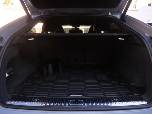 Used 2024 Lamborghini Urus Performante image 20