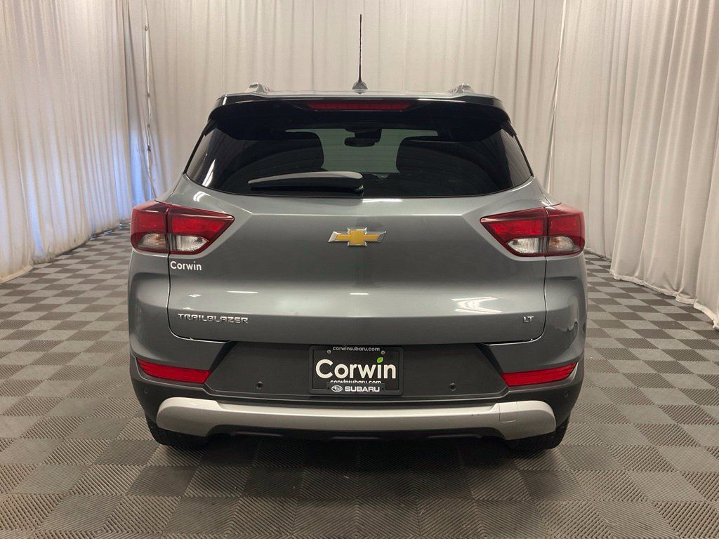 Used 2021 Chevrolet TrailBlazer LT w/ Convenience Package FWD image 5