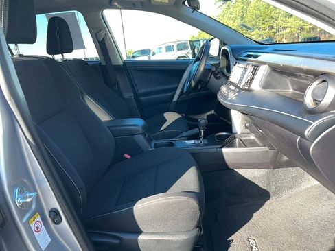 Used 2017 Toyota RAV4 XLE image 25