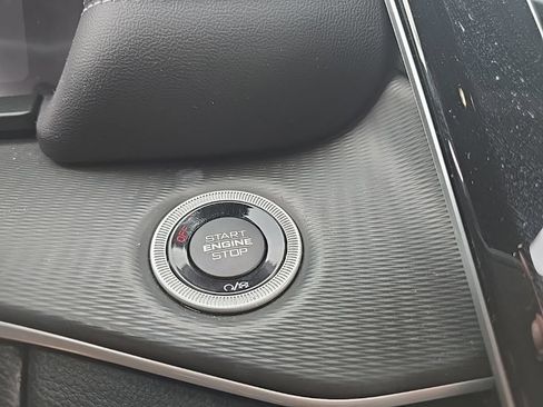 Used 2023 Jeep Grand Cherokee Altitude AWD/4WD image 17