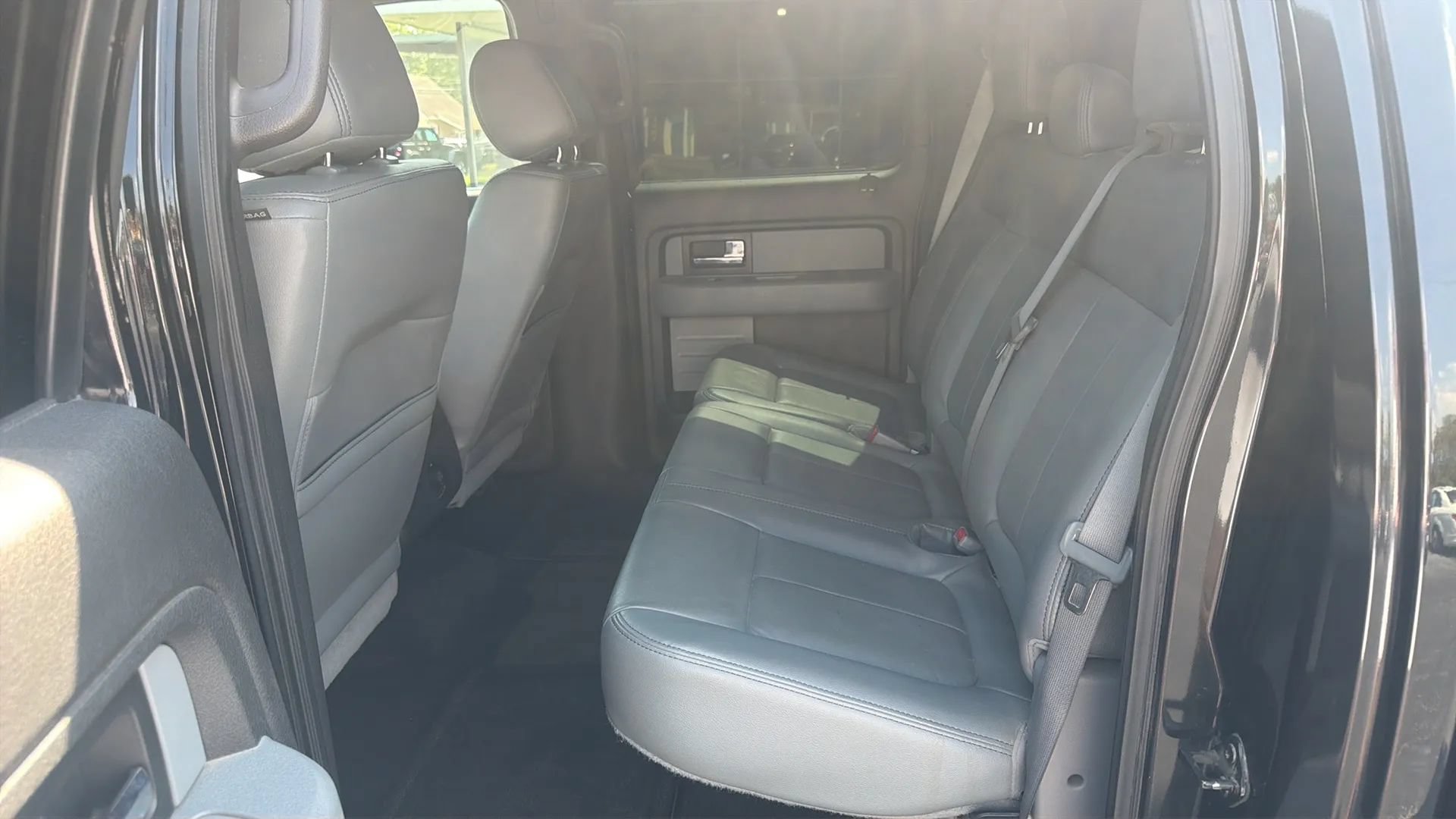 Used 2014 Ford F150 XLT w/ Equipment Group 302A Luxury AWD/4WD image 10