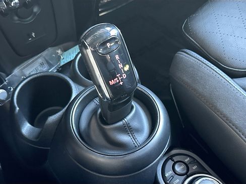 Certified 2023 MINI Cooper S w/ Signature Upholstery Package image 17