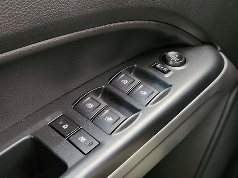 Used 2022 Chevrolet Colorado LT image 21