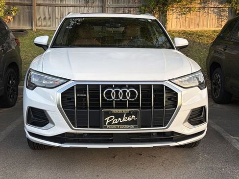 Used 2019 Audi Q3 2.0T Premium AWD/4WD image 2