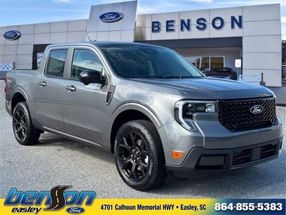 New 2025 Ford Maverick Lariat w/ Black Appearance Package