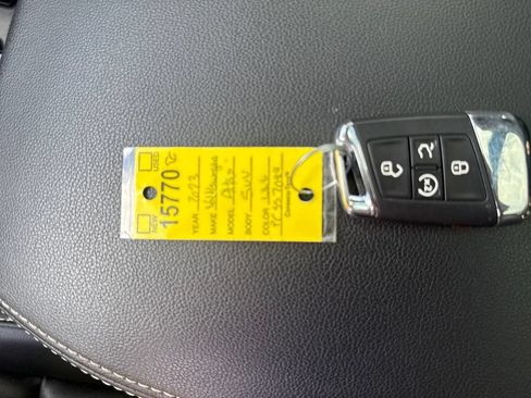 Used 2023 Volkswagen Atlas SEL AWD/4WD image 31
