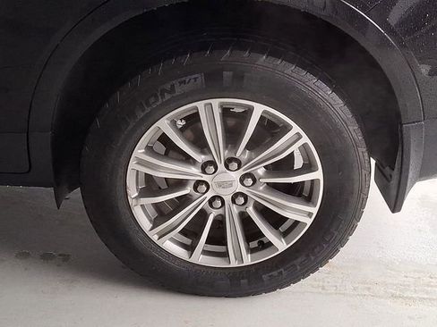 Used 2017 Cadillac XT5 Luxury image 29