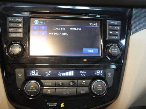 Used 2015 Nissan Rogue SL AWD/4WD image 27