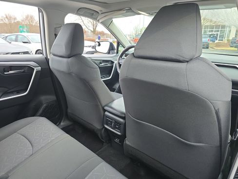 Used 2025 Toyota RAV4 XLE image 11