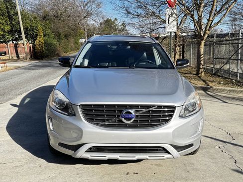 Used 2017 Volvo XC60 T5 Dynamic w/ Preferred Option Package image 3