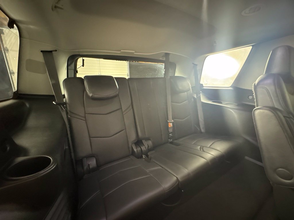 Used 2019 Cadillac Escalade Luxury AWD/4WD image 58