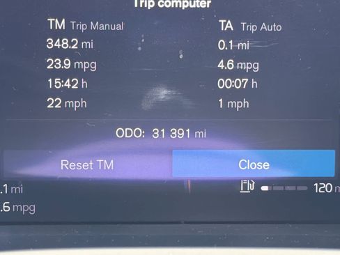 Used 2023 Volvo XC60 B5 Plus w/ Protection Package Premier FWD image 36