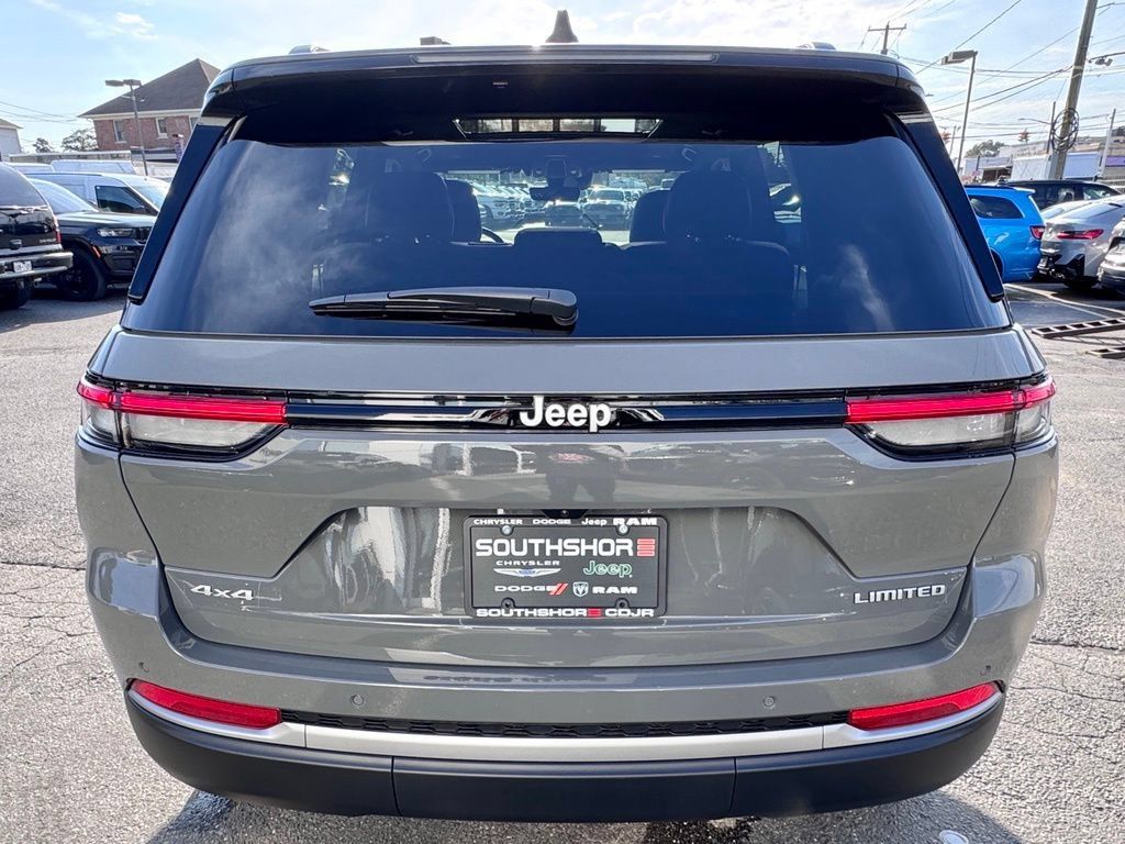 New 2027 Jeep Grand Cherokee Limited AWD/4WD image 7