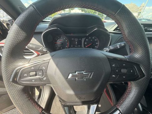 Used 2023 Chevrolet TrailBlazer RS FWD image 11