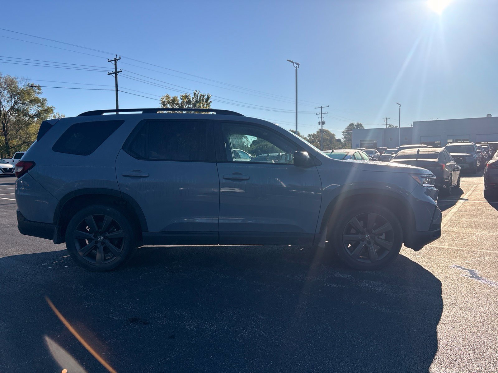 Used 2025 Honda Pilot Sport image 9