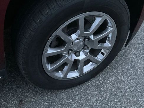 Used 2017 GMC Yukon Denali w/ Open Road Package image 12