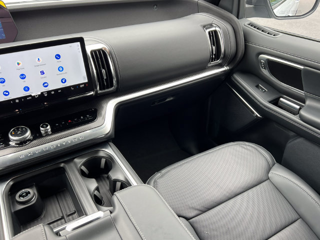 New 2026 Ford Expedition Platinum w/ Stealth Performance Package AWD/4WD image 33