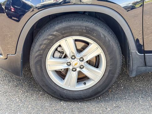 Used 2021 Chevrolet Trax LT image 7