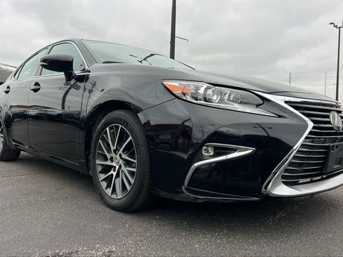 Used 2017 Lexus ES 350 w/ Luxury Package image 11