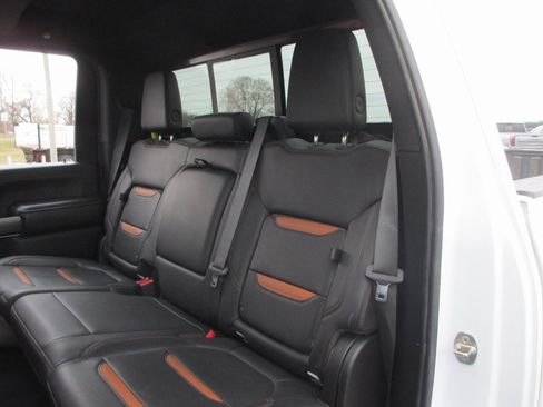 Used 2020 GMC Sierra 2500 AT4 w/ AT4 Premium Package image 19