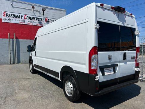 Used 2021 RAM ProMaster 2500 FWD image 9