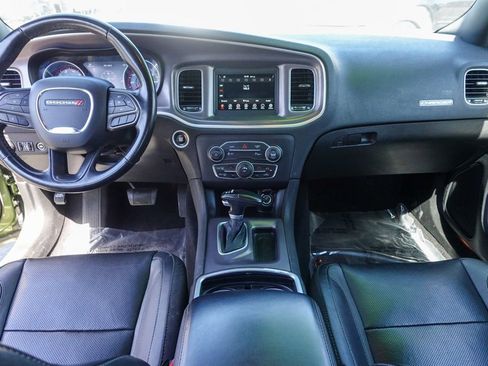 Used 2022 Dodge Charger SXT w/ Leather Interior Group image 27